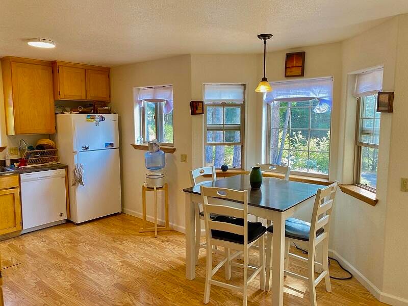 15 Cinch Ct, Whitethorn, CA 95589 Zillow