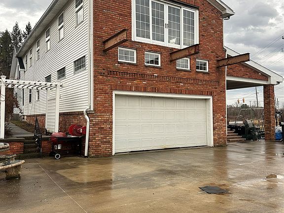 5th image of 1920 Lakeside Rd