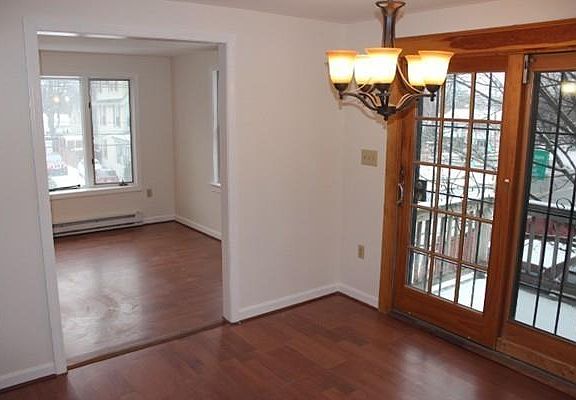 4th image of 506 Loring Ave #0