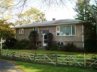 31 Diane Dr, Kingston, RI 02881