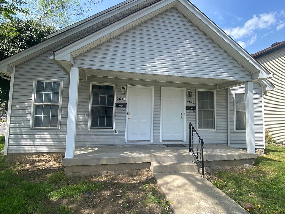 Duplex home with side-by-side units
