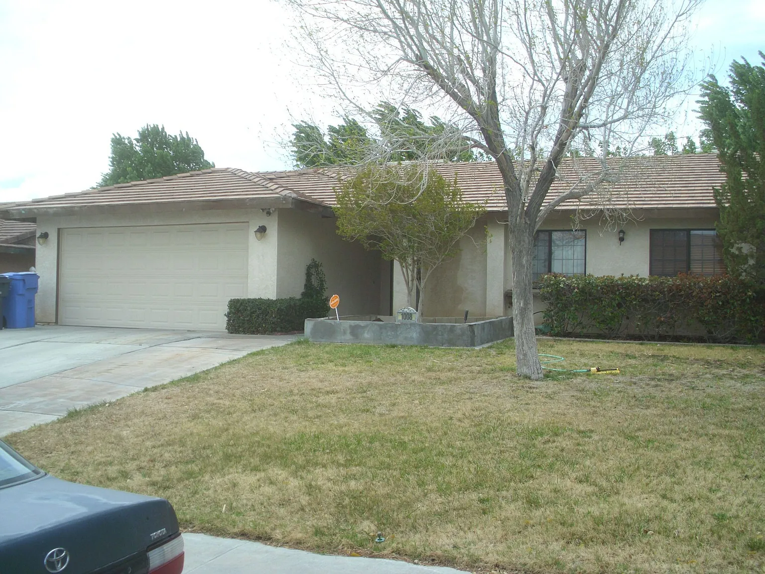 1008 Broadway Ave photo 1