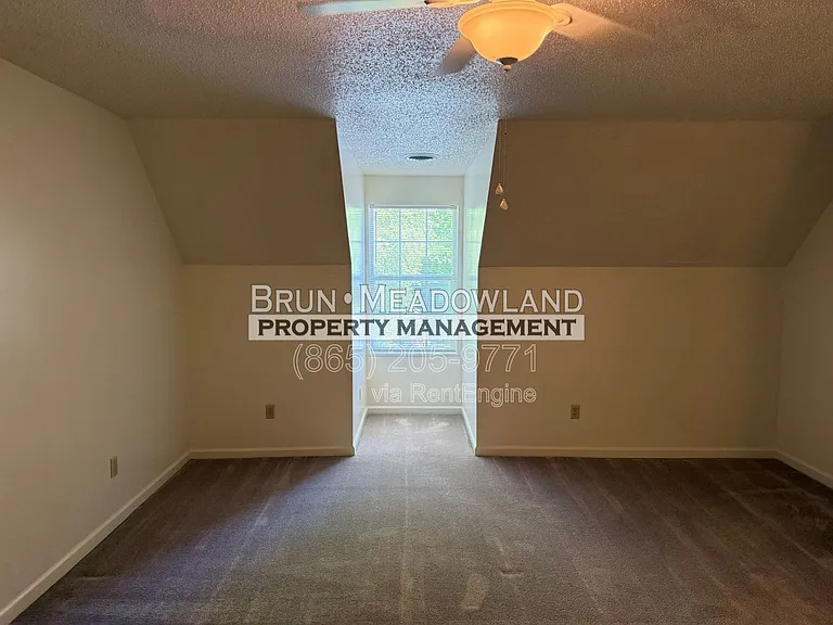 6523 Doe Creek Way — Photo 23
