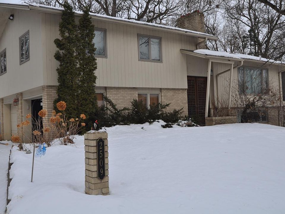 1st image of 2509 E Poplar Ave