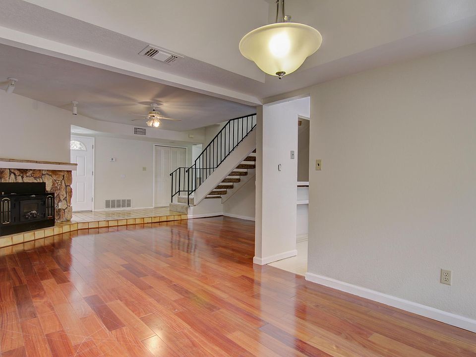 1st image of 299 Shasta Dr Unit 20
