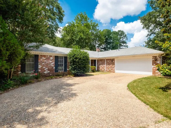 6 Arrow Brook Ct, Little Rock, AR 72227