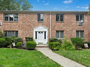 86B Troy Dr BLDG 17 #B, Springfield Twp., NJ 07081