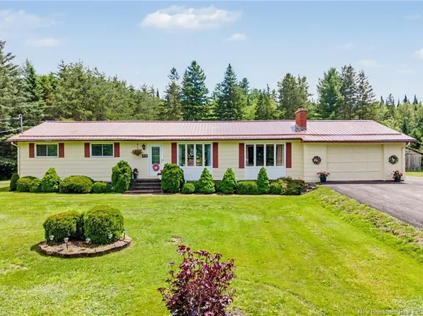 180 Penniac Rd, Saint Marys, NB E3A 8Y9