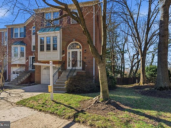 4th image of 6317 Crooked Oak Ln