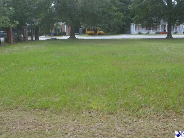 2128 W Carolina Ave, Hartsville, SC 29550