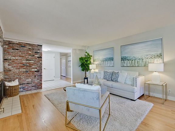 4th image of 11091 Santa Teresa Dr