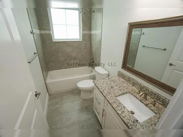 4250 W Carmen St — Photo 16