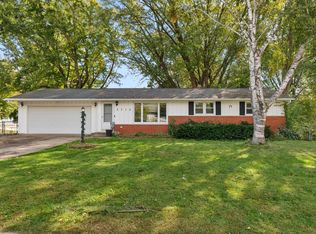 2715 Ramada Ln, Green Bay, WI 54304