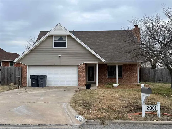 2901 NE Bellevue Cir, Lawton, OK 73507