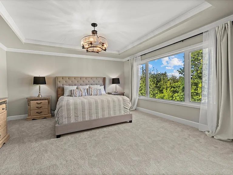 Master Bedroom
2nd floor