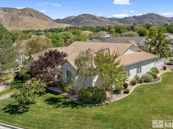 207 Meadow Edge Ct, Reno, NV 89502