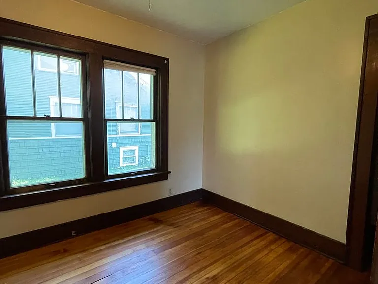 1413 Center St — Photo 11