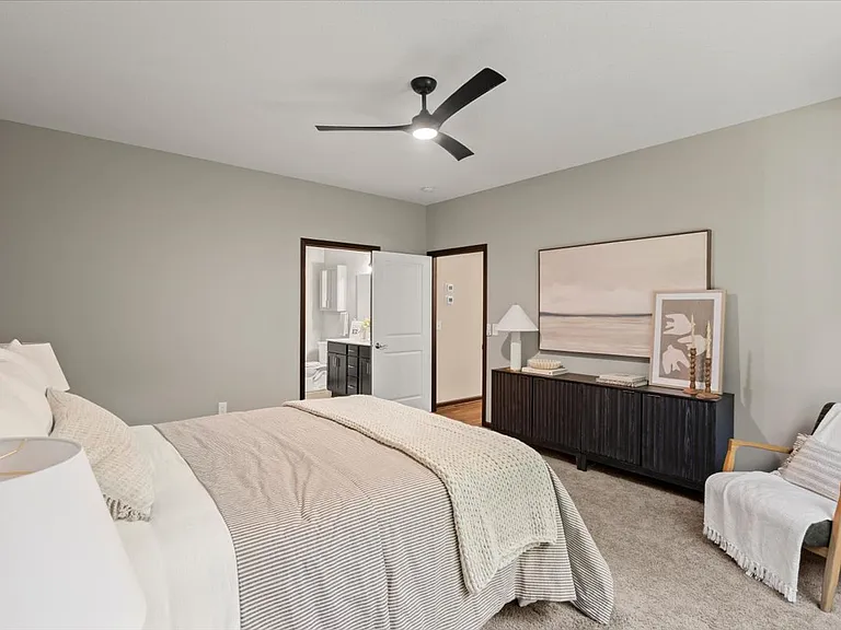 1017 109th Ct NE — Photo 14