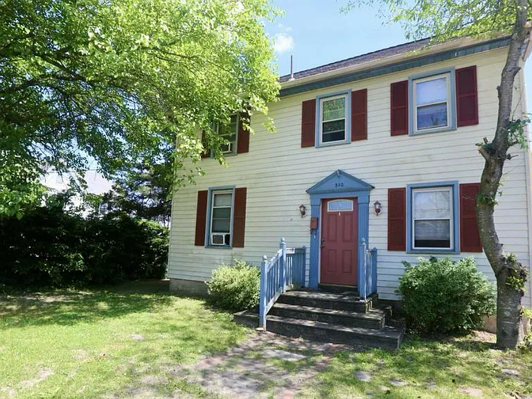 310 Ellis St — Photo 1