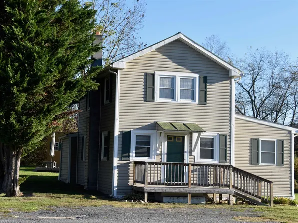 8593 Highland Tpke, Mc Dowell, VA 24458