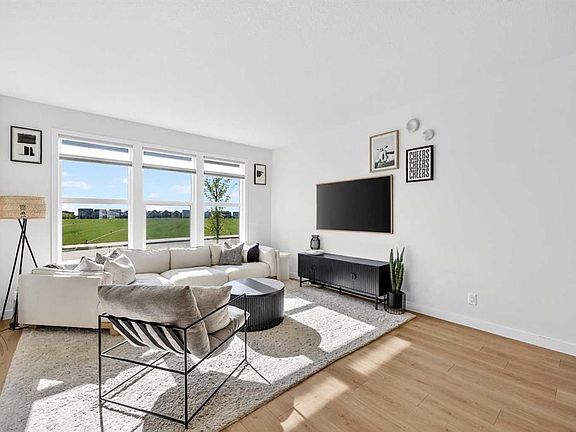 5th image of 87 E Heirloom Blvd SE