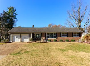 10407 Wisteria Ln, Saint Louis, MO 63126