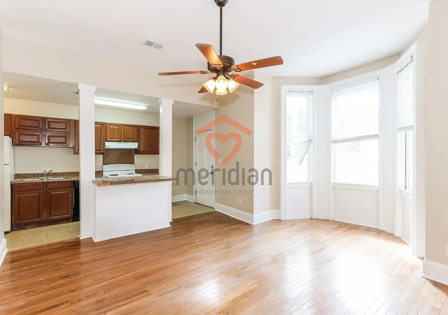 3 Bedroom / 2 Bath | Available Dec. 1, 2026 ~ Historic Charm Meets Modern Convenience 57 Bull St. — Photo 4