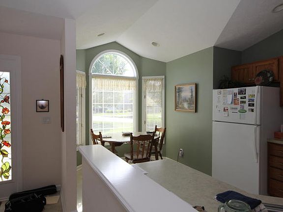 4th image of 1765 Sanderling Ct NE