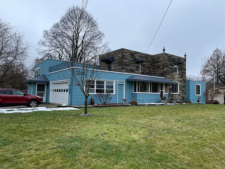 2231 W Mount Hope Ave #C — Photo 1