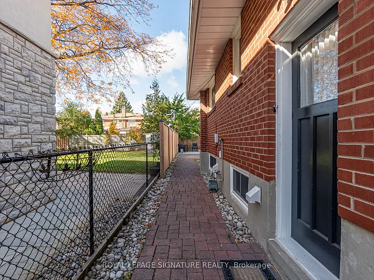 71 Daleside Cres #BASEMENT — Photo 5