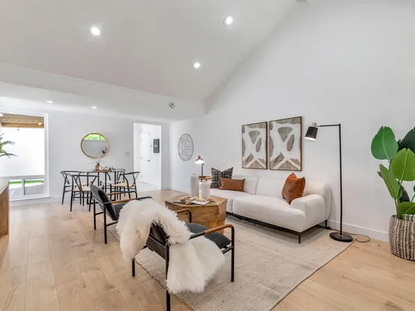 10865 Sweet Oak St, Cupertino, CA 95014