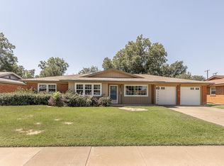 4609 27th St, Lubbock, TX 79410