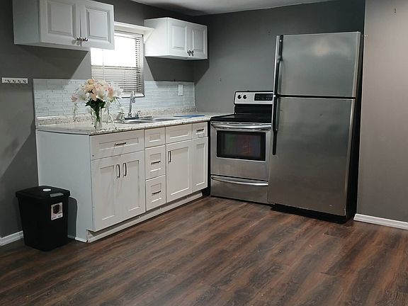 4th image of 12840 Seminole Blvd #70