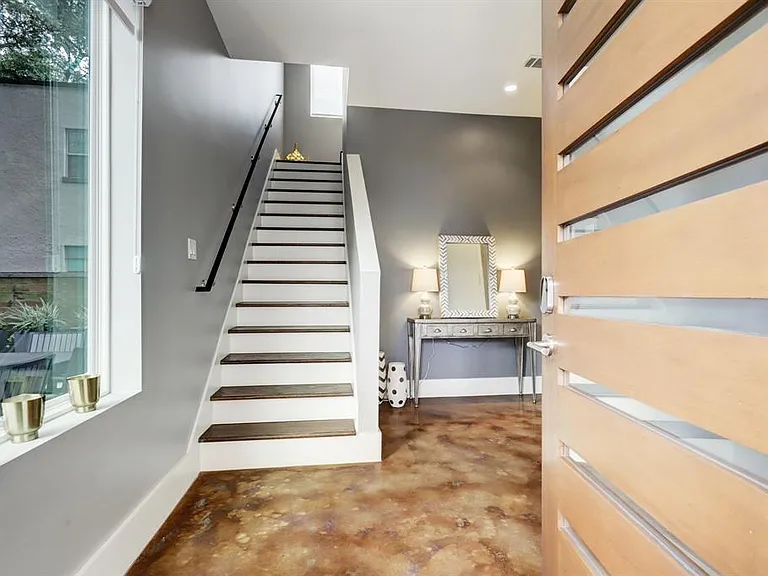 1512 Yale St #A — Photo 5