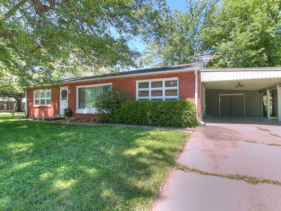 1st image of 308 S 8th. Street