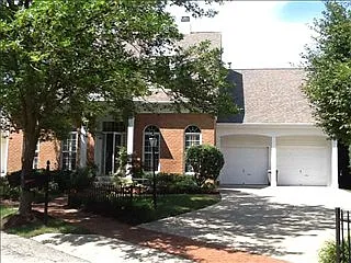 8052 Lynch Ln photo 1