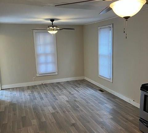 4th image of 324 Garfield St