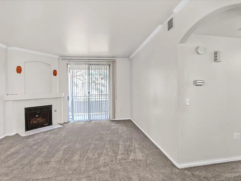 75 N Valle Verde Dr #1821 — Photo 2