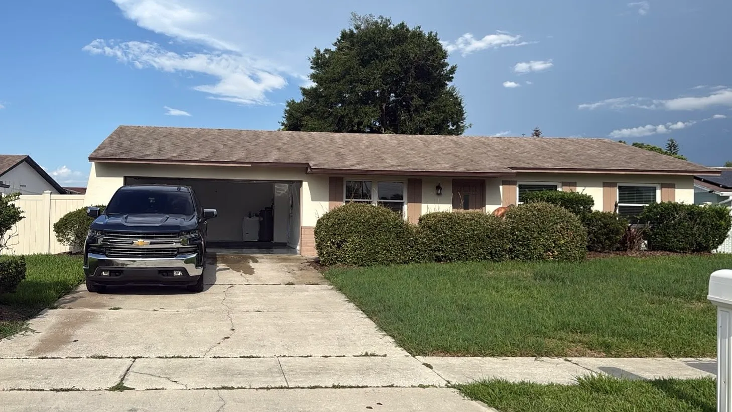 3 bed, 1100 sqft, $2,400 — Photo 1