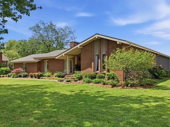 1312 Doran Rd, Murray, KY 42071