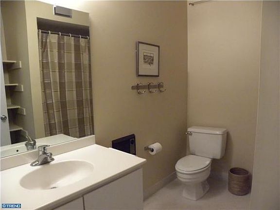 3rd image of 27 Academy Ct