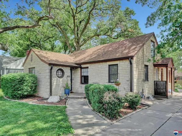 4015 South St, Lincoln, NE 68506