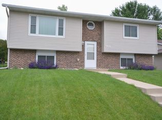 901 24th St SE, Rochester, MN 55904