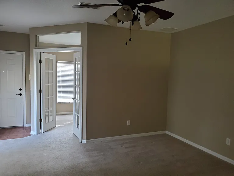 15924 Fishhawk Creek Ln — Photo 2