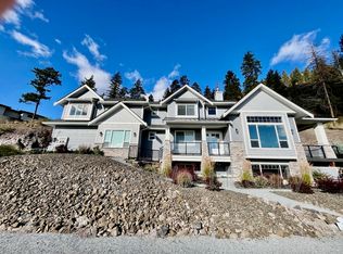 2460B Tallus Heights Dr, West Kelowna, BC V4T3M2