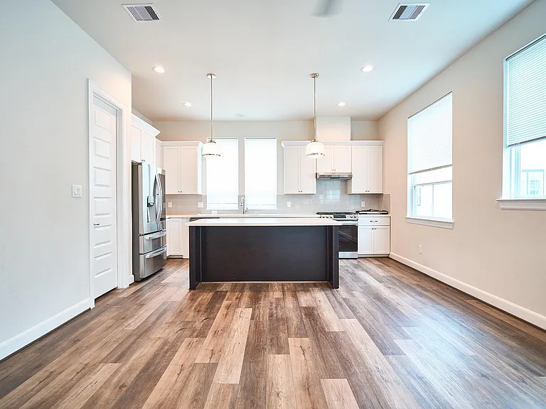 2802 Grand Fountains Dr #C — Photo 9