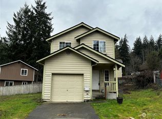 111 NE Davey Jones Pl, Belfair, WA 98528