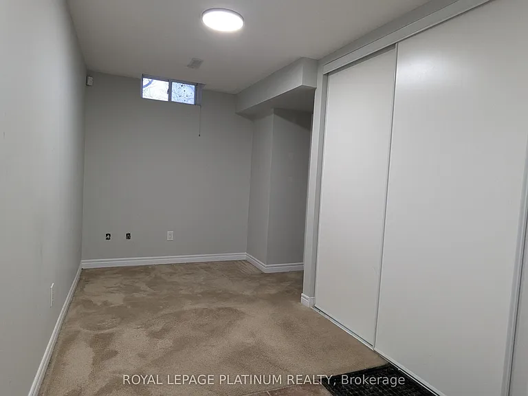22 Market Garden Mews — Photo 17