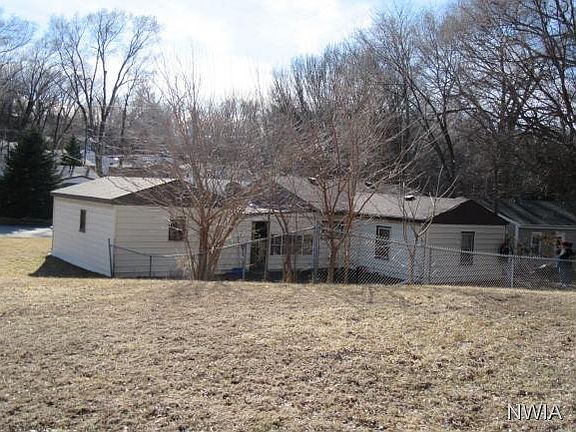 3rd image of 2917 9th St