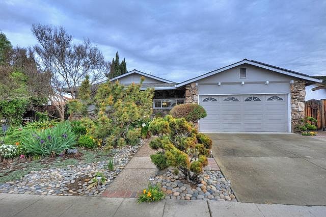 1st image of 4754 Minas Dr